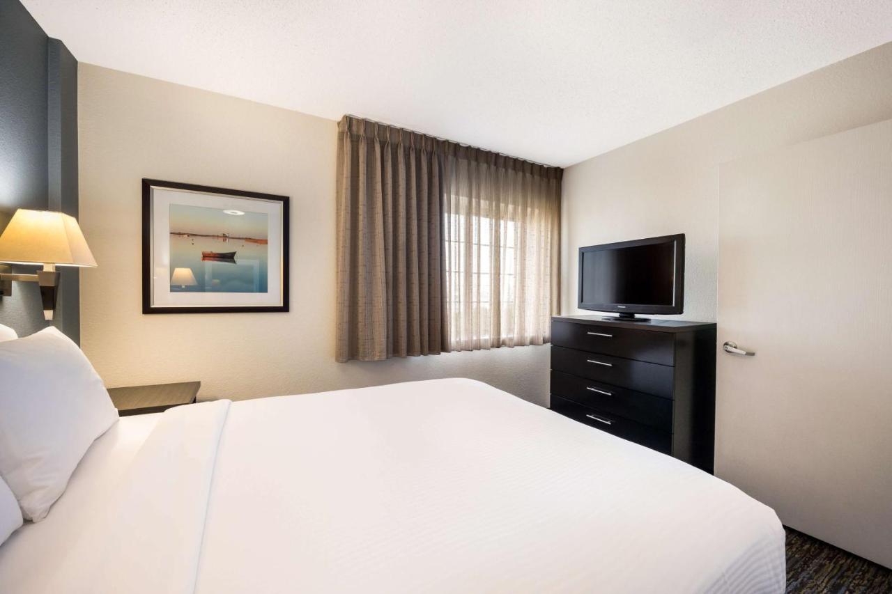 Hotel Sonesta Simply Frisco Plano